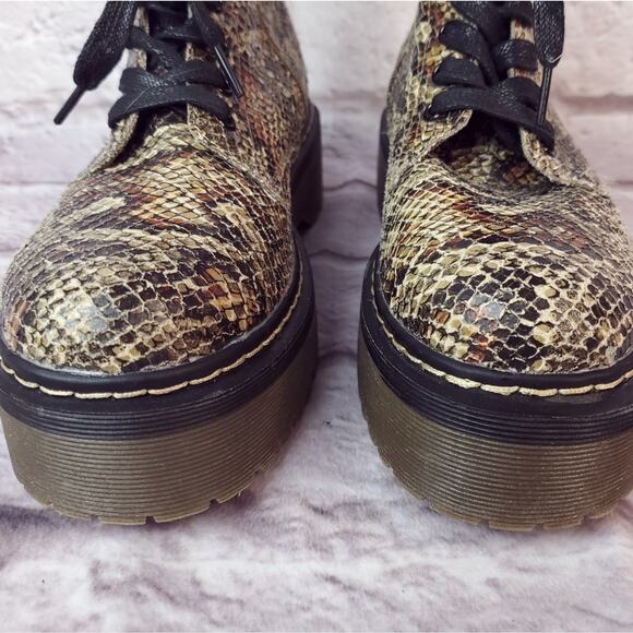 Call it spring women's size 7.5 vegan combat lace up boots snake print - Picture 4 of 13